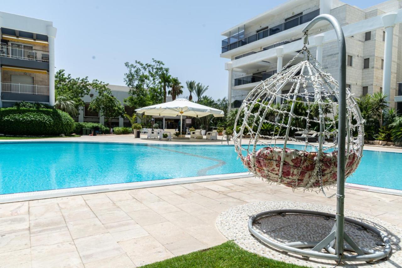 דירת גן פונה לבריכה - Pool Garden View Eilat Apartment Ngoại thất bức ảnh