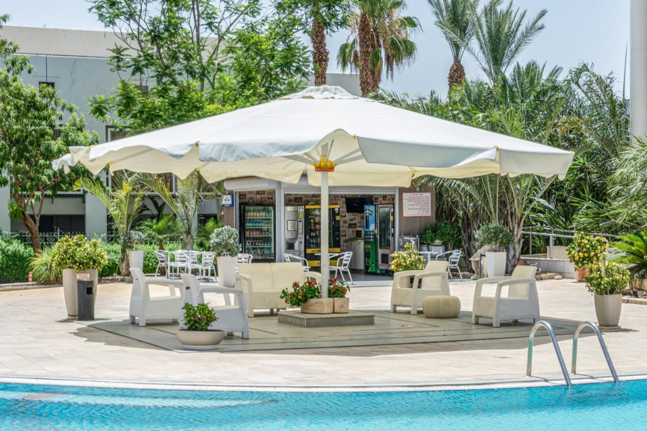 דירת גן פונה לבריכה - Pool Garden View Eilat Apartment Ngoại thất bức ảnh