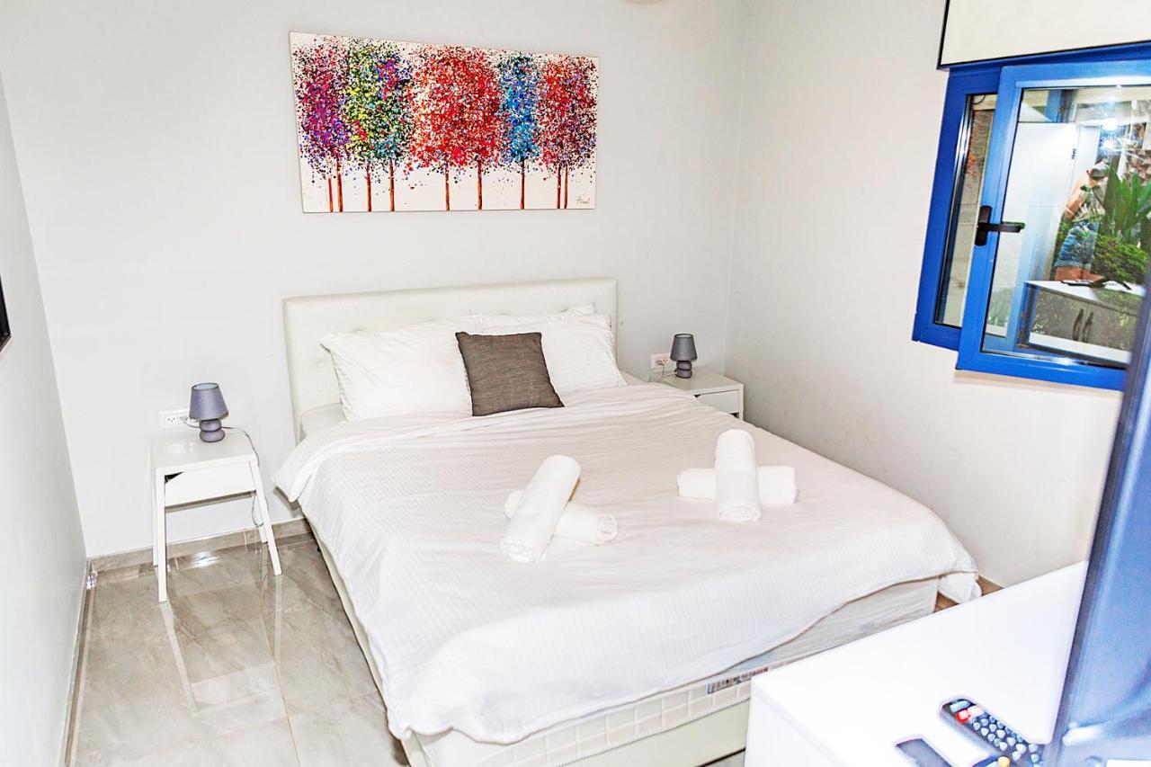 דירת גן פונה לבריכה - Pool Garden View Eilat Apartment Ngoại thất bức ảnh