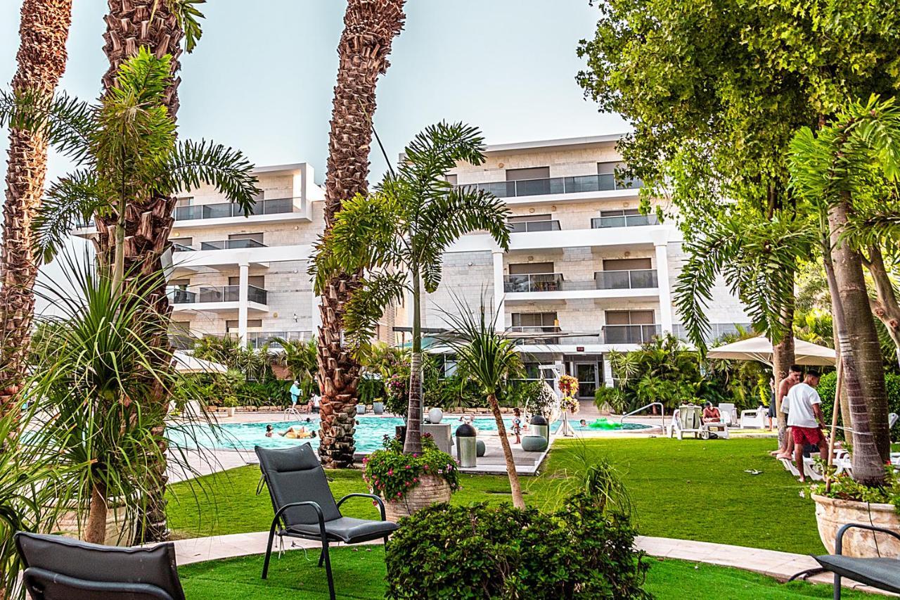 דירת גן פונה לבריכה - Pool Garden View Eilat Apartment Ngoại thất bức ảnh