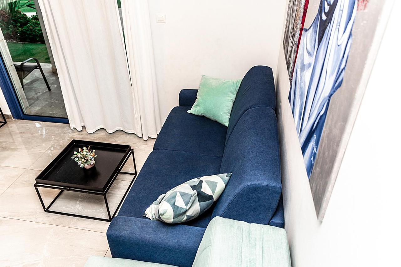 דירת גן פונה לבריכה - Pool Garden View Eilat Apartment Ngoại thất bức ảnh