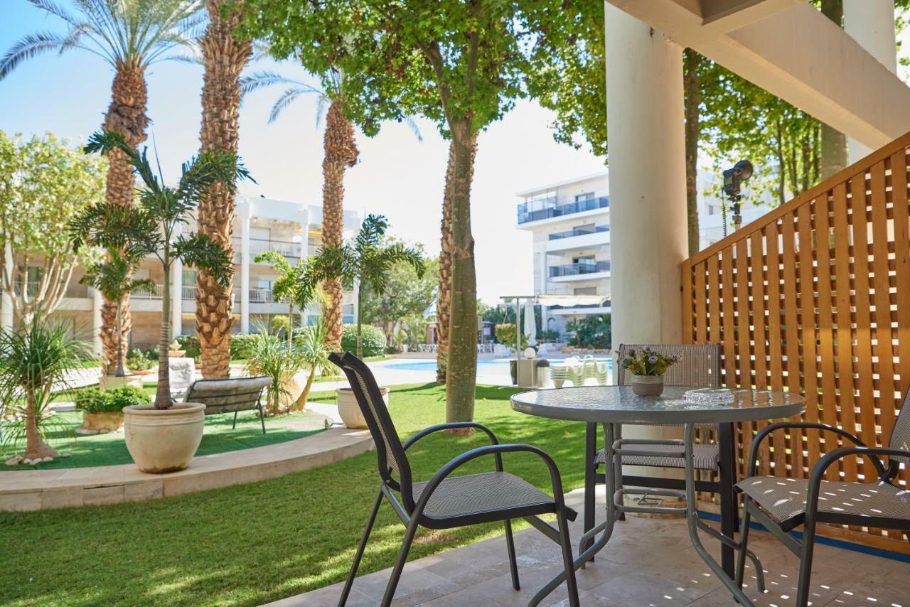 דירת גן פונה לבריכה - Pool Garden View Eilat Apartment Ngoại thất bức ảnh
