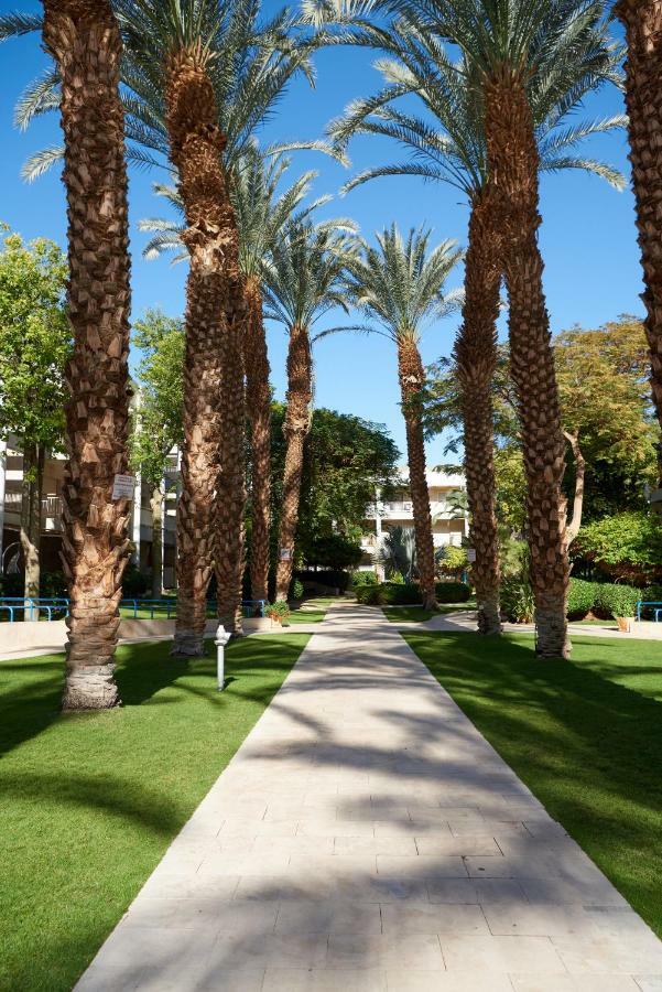 דירת גן פונה לבריכה - Pool Garden View Eilat Apartment Ngoại thất bức ảnh