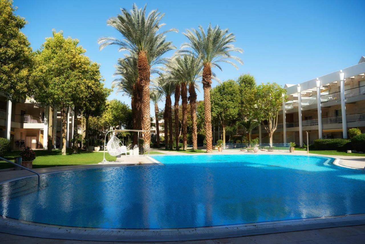 דירת גן פונה לבריכה - Pool Garden View Eilat Apartment Ngoại thất bức ảnh